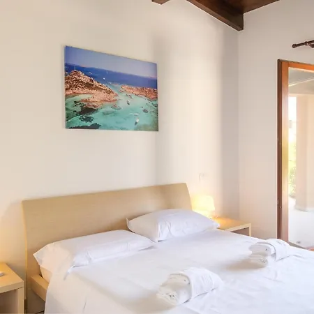 3 Bedroom Awesome In Trinita Dagultu Trinità dʼAgultu