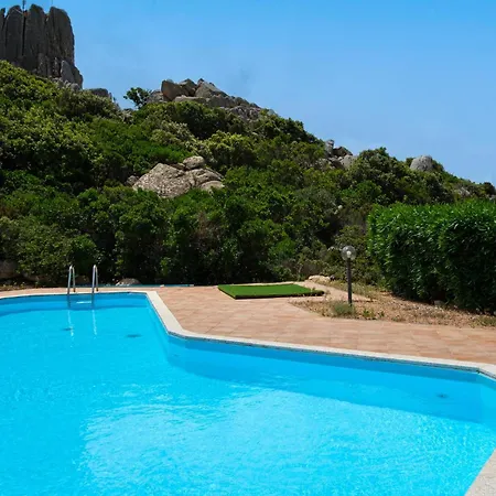 Сasa de vacaciones 3 Bedroom Awesome In Trinita Dagultu *