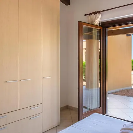 3 Bedroom Awesome In Trinita Dagultu Сasa de vacaciones